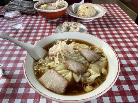 雲呑麺 雲呑麺